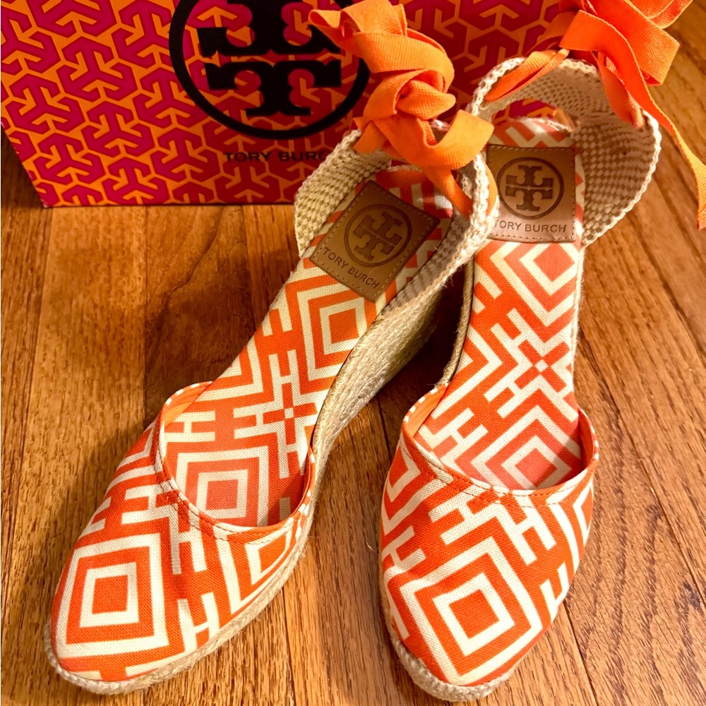 Tory Burch Geometric Orange Espadrilles